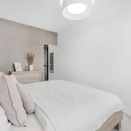 Appartamento Premium With Balcony And Parking *