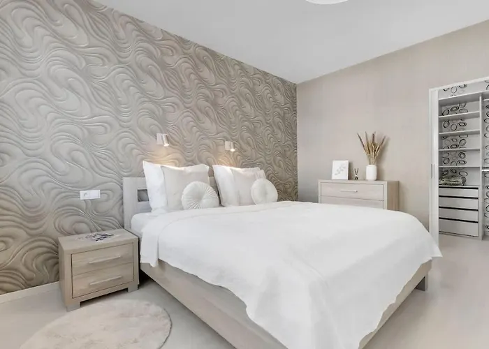 Premium With Balcony And Parking Appartement *