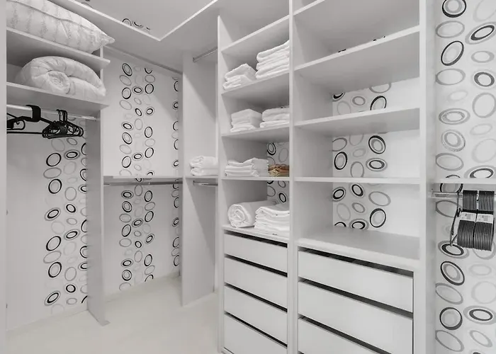 Premium With Balcony And Parking *