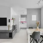 Premium With Balcony And Parking Bratislava