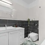 Premium With Balcony And Parking *